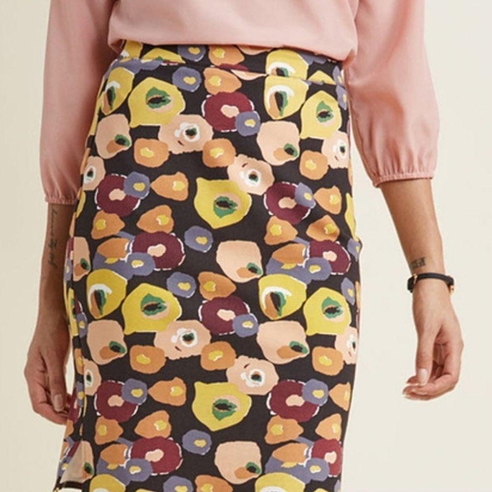 Modcloth Abstract Pencil Skirt - Picture 2 of 13